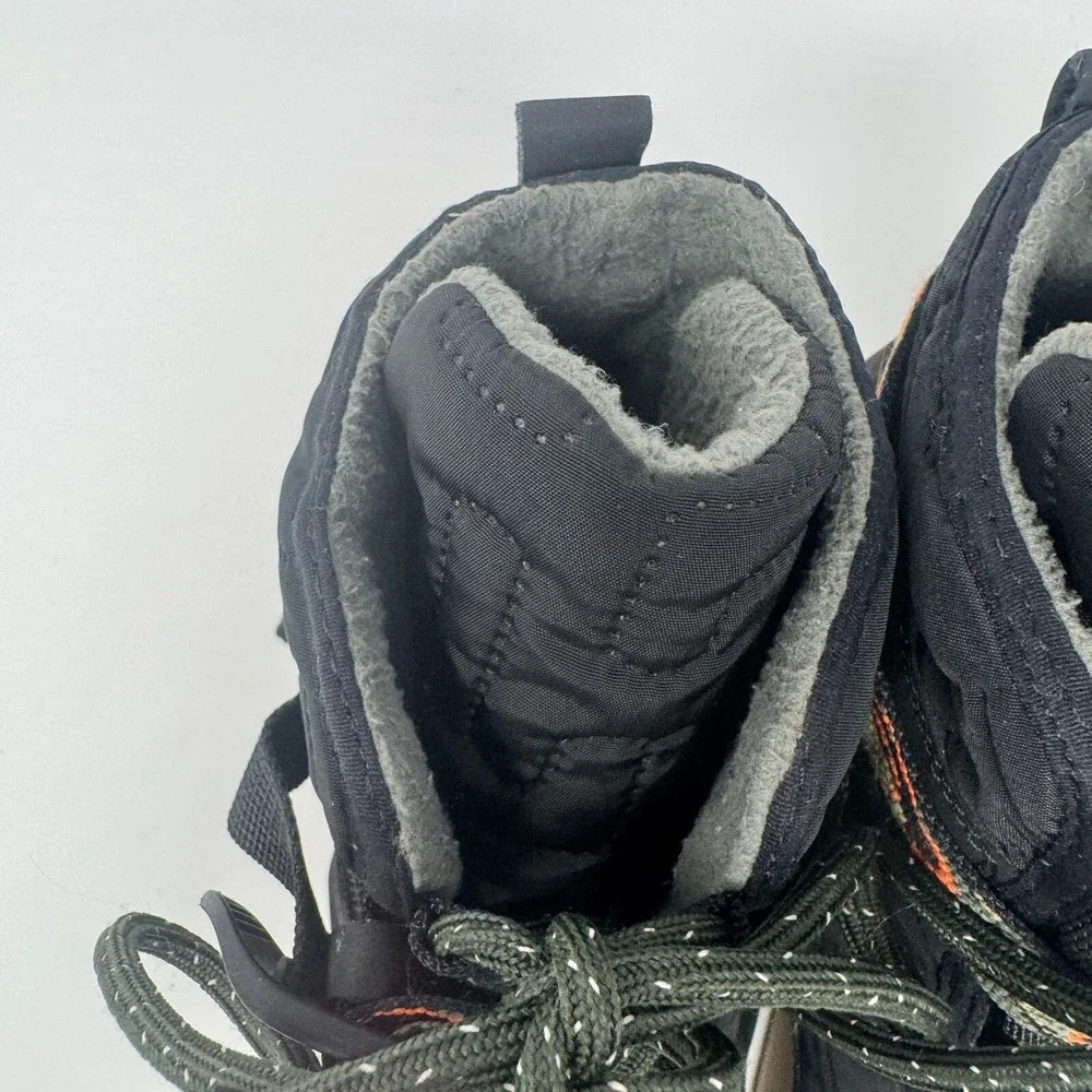 Chaco Borealis Quilt Waterproof Boots Black JCH107466 Women's Size‎ 9